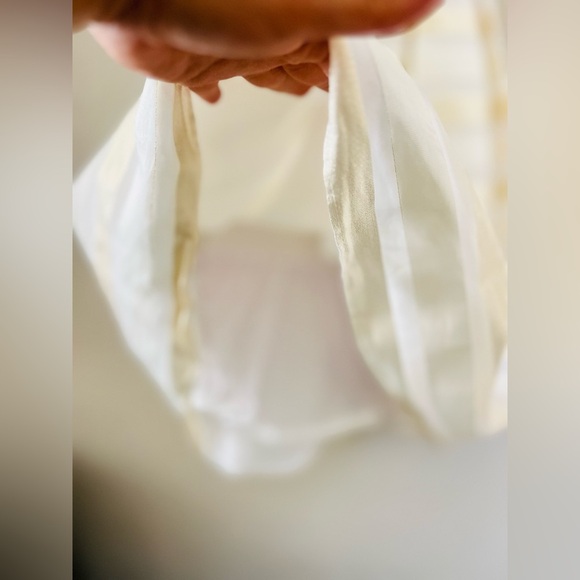 Jonathan Michelle dress size 12
17” across chest pit to pit loose on the waist - Picture 4 of 14